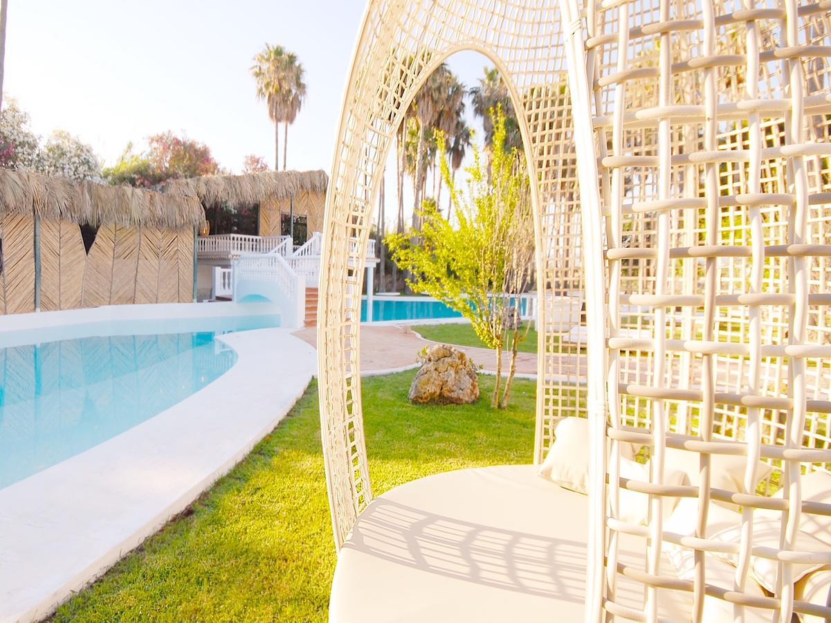 Tu&Me Resort - Adults Only Gandia Bagian luar foto
