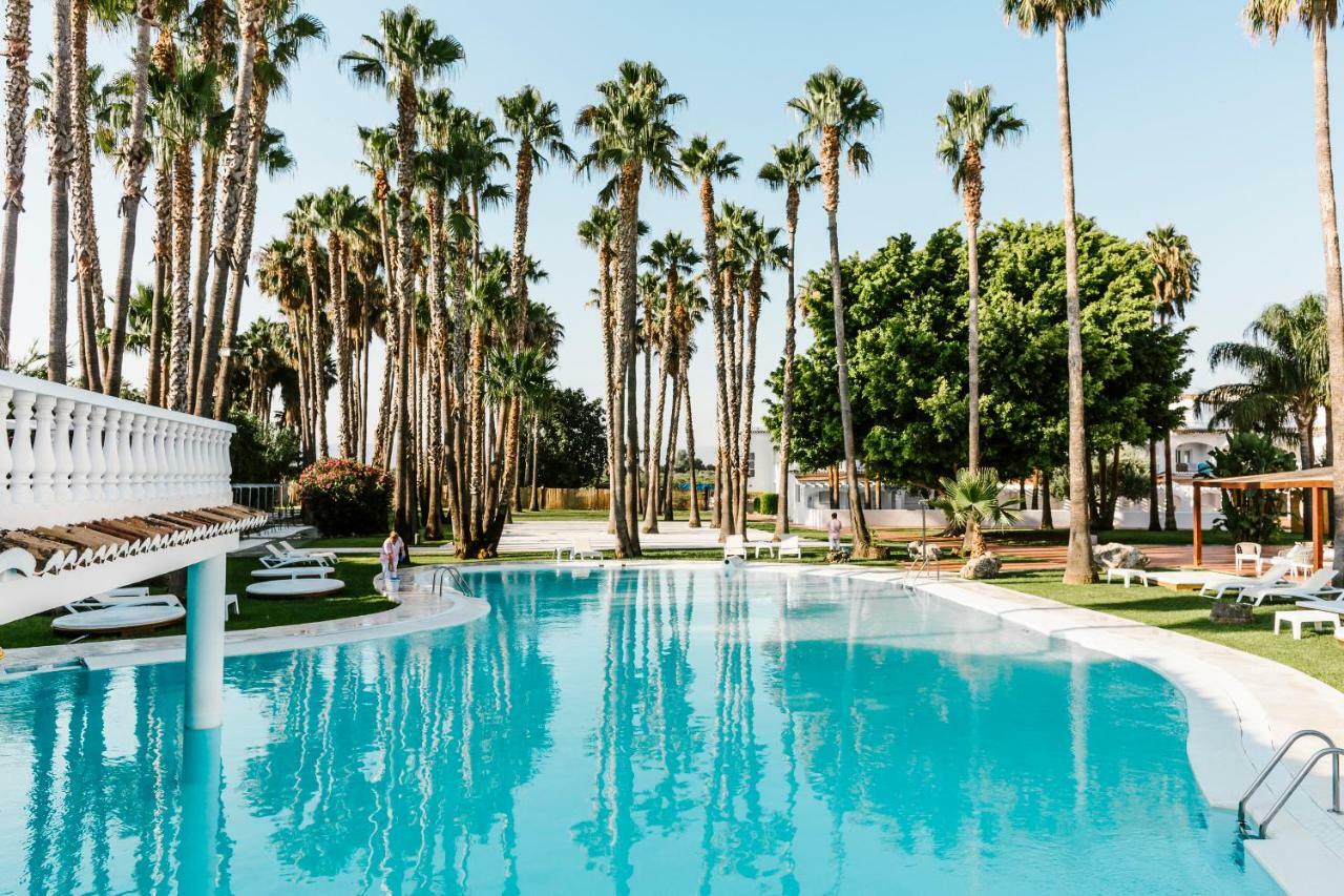 Tu&Me Resort - Adults Only Gandia Bagian luar foto